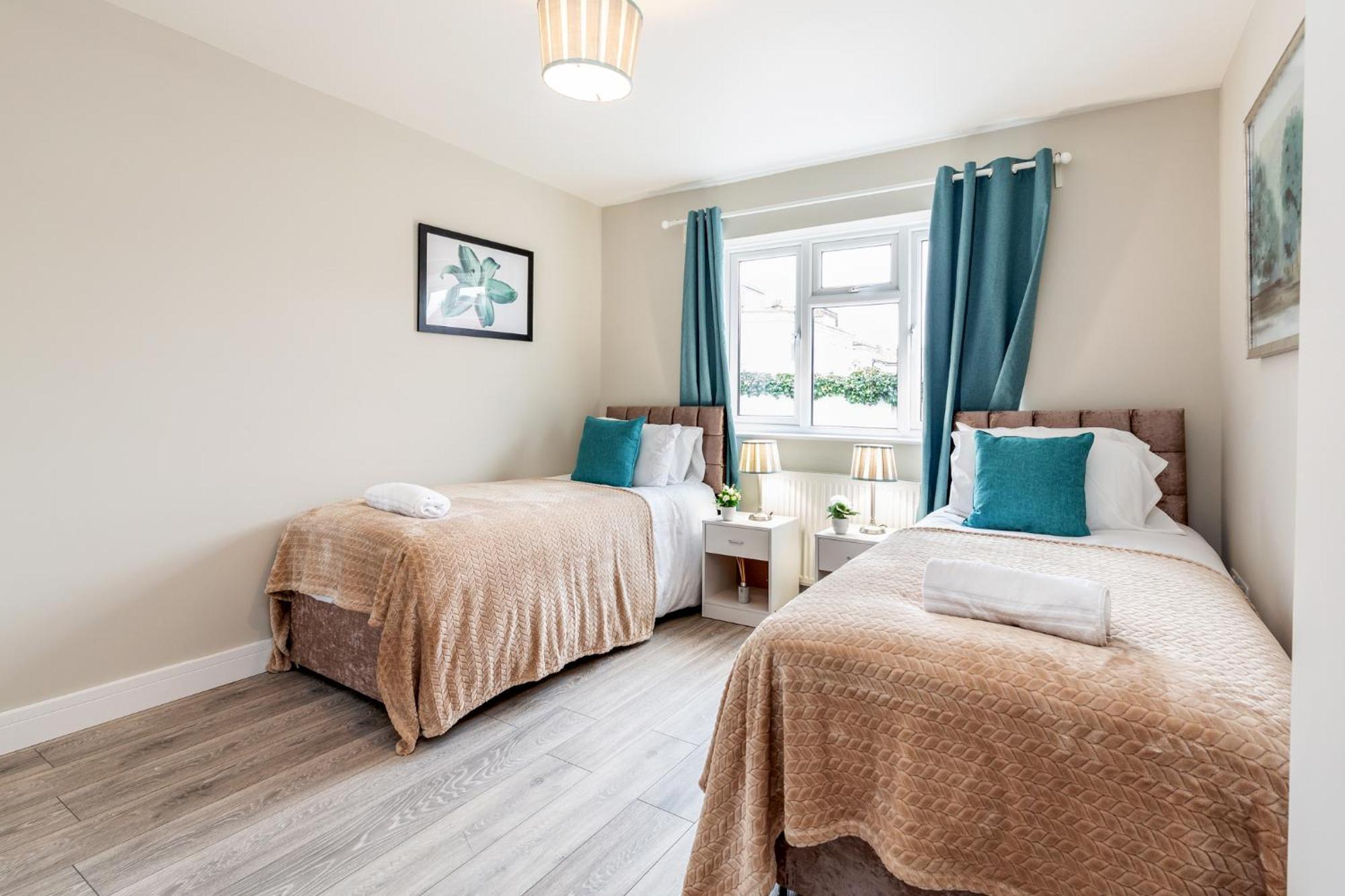 Dartford, Kent - Modern 2Bd 2Bath En-Suite Bungalow M25 Bluewater Екстер'єр фото