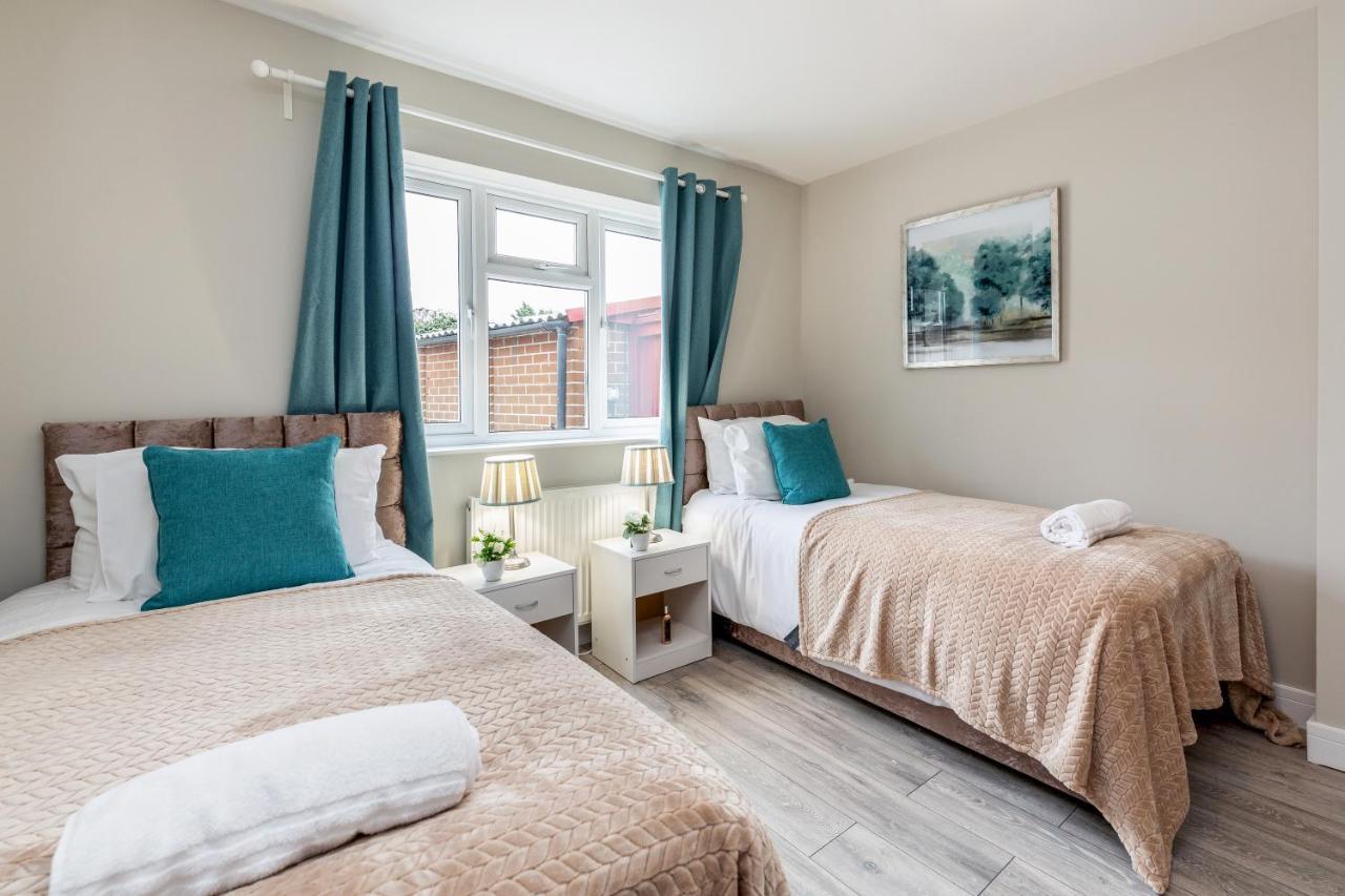 Dartford, Kent - Modern 2Bd 2Bath En-Suite Bungalow M25 Bluewater Екстер'єр фото